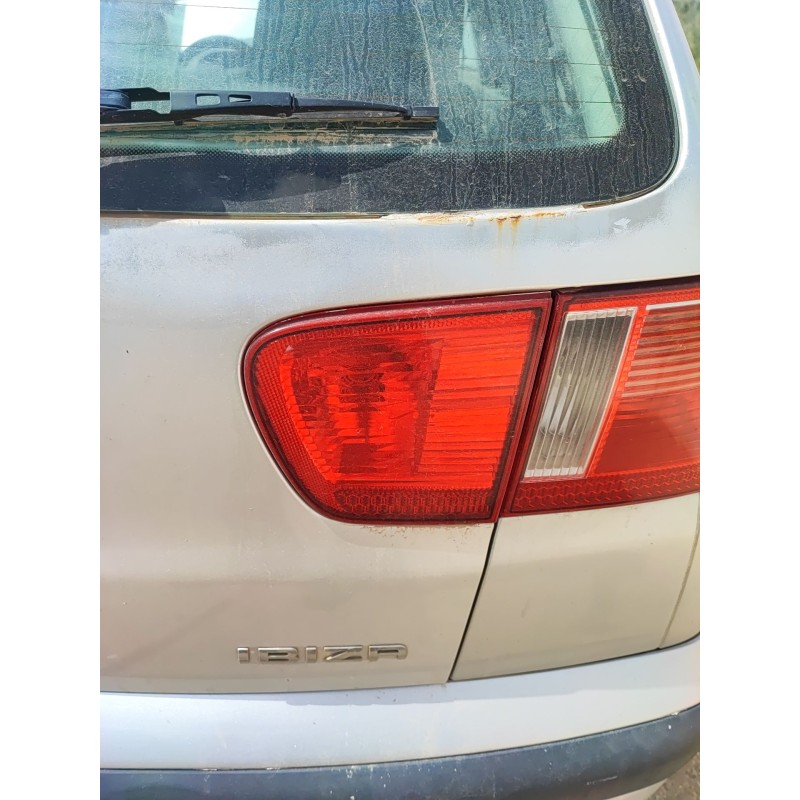 Recambio de piloto trasero derecho interior para seat ibiza ii (6k1) 1.4 16v referencia OEM IAM   