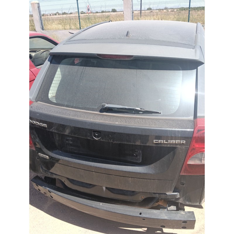 Recambio de porton trasero para dodge caliber 2.0 crd referencia OEM IAM   