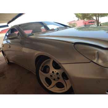 Recambio de aleta delantera derecha para mercedes-benz cls (c219) cls 350 (219.356) referencia OEM IAM   