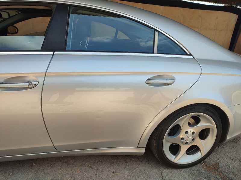 Recambio de puerta trasera izquierda para mercedes-benz cls (c219) cls 350 (219.356) referencia OEM IAM   