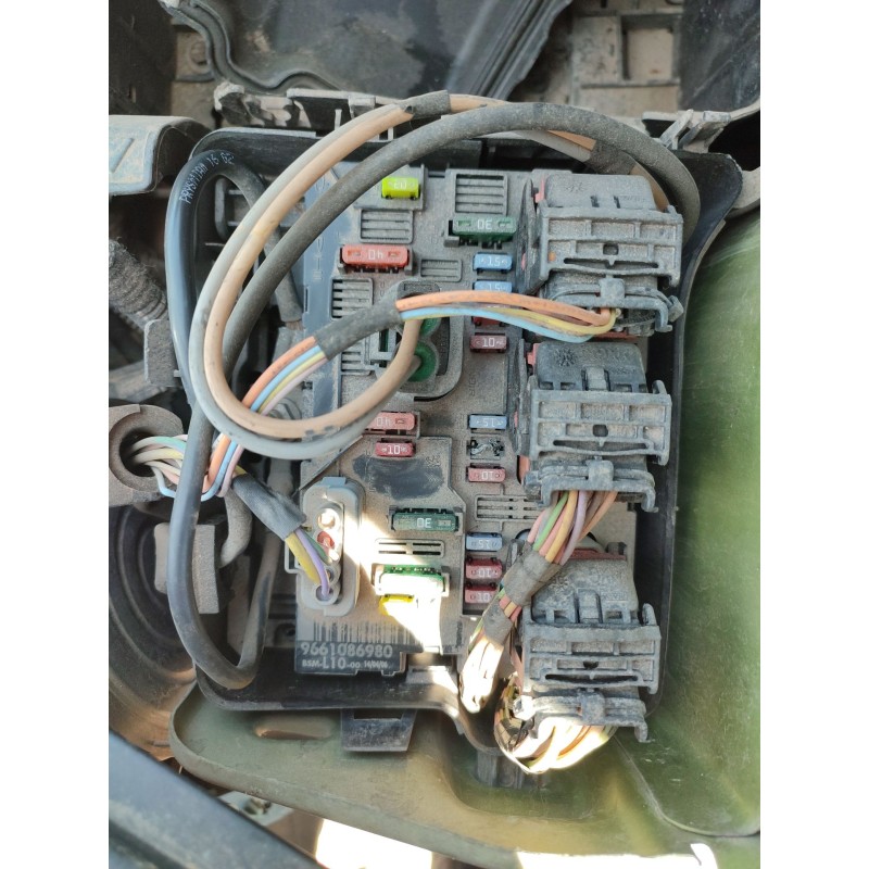 Recambio de caja reles / fusibles para peugeot 207/207+ (wa_, wc_) 1.4 hdi referencia OEM IAM 9661086980 L10 