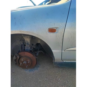 Recambio de aleta delantera izquierda para nissan primera (p11) 2.0 td referencia OEM IAM   