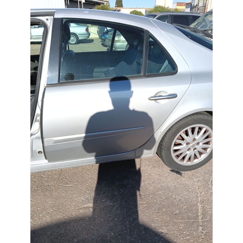 Recambio de puerta trasera izquierda para renault laguna ii (bg0/1_) 2.0 16v (bg03, bg0z, bg0t, bg1y) referencia OEM IAM   