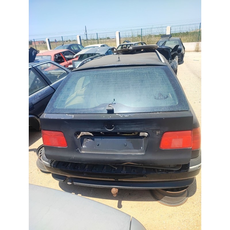 Recambio de porton trasero para bmw 5 touring (e39) 525 tds referencia OEM IAM   