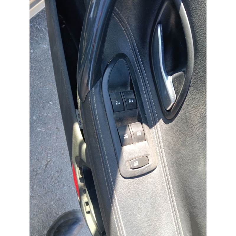 Recambio de mando elevalunas delantero izquierdo para renault laguna ii (bg0/1_) 2.0 16v (bg03, bg0z, bg0t, bg1y) referencia OEM