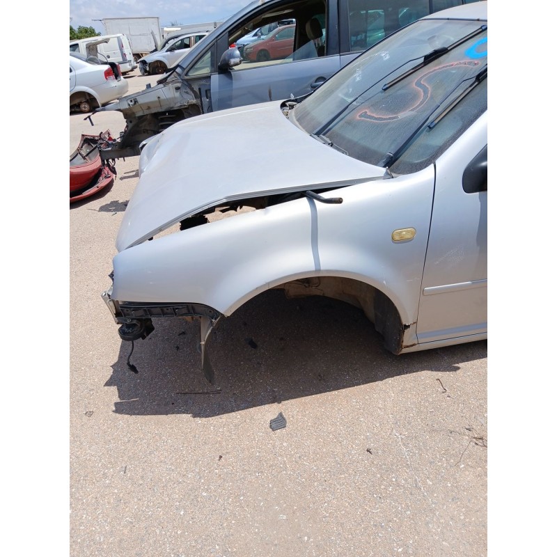 Recambio de aleta delantera izquierda para volkswagen golf iv (1j1) 1.9 tdi referencia OEM IAM   