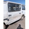 Recambio de puerta trasera derecha para mercedes-benz mb autobús (w631) d (631.333, 631.343, 631.334, 631.344) referencia OEM IA