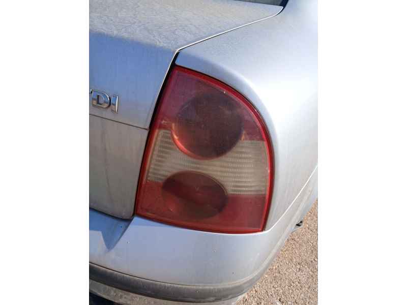 Recambio de piloto trasero derecho para volkswagen passat b5.5 (3b3) 1.8 t 20v referencia OEM IAM   