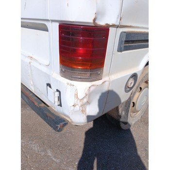 Recambio de piloto trasero derecho para mercedes-benz mb autobús (w631) d (631.333, 631.343, 631.334, 631.344) referencia OEM IA