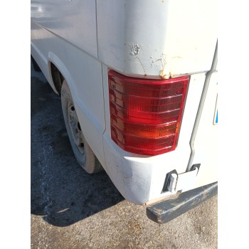 Recambio de piloto trasero izquierdo para mercedes-benz mb autobús (w631) d (631.333, 631.343, 631.334, 631.344) referencia OEM 