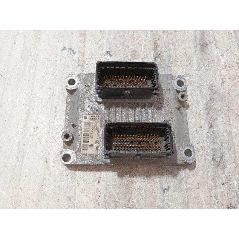 Recambio de centralita motor uce para fiat punto (188_) 1.4 referencia OEM IAM 551956860 0261208033 
