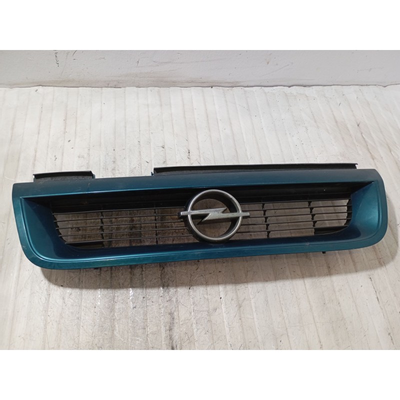 Recambio de rejilla delantera para opel vectra a (j89) 2.0 i 16v (f19, m19) referencia OEM IAM 90461334 22256 