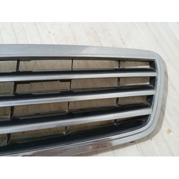 Recambio de rejilla delantera para mercedes-benz clase c (w203) c 200 cdi (203.007) referencia OEM IAM A2038800223  
