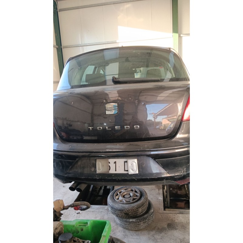 Recambio de porton trasero para seat toledo iii (5p2) 1.9 tdi referencia OEM IAM   