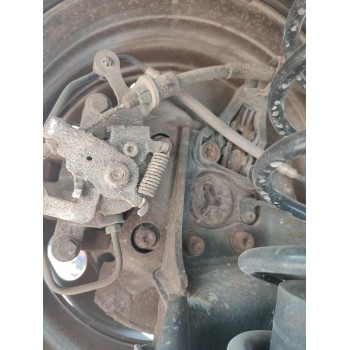 Recambio de mangueta trasera izquierda para peugeot partner furgoneta/monovolumen 1.6 hdi / bluehdi 75 referencia OEM IAM   