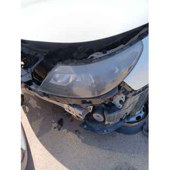 Recambio de faro izquierdo para renault latitude (l70_) 2.0 dci 150 (l70h) referencia OEM IAM   