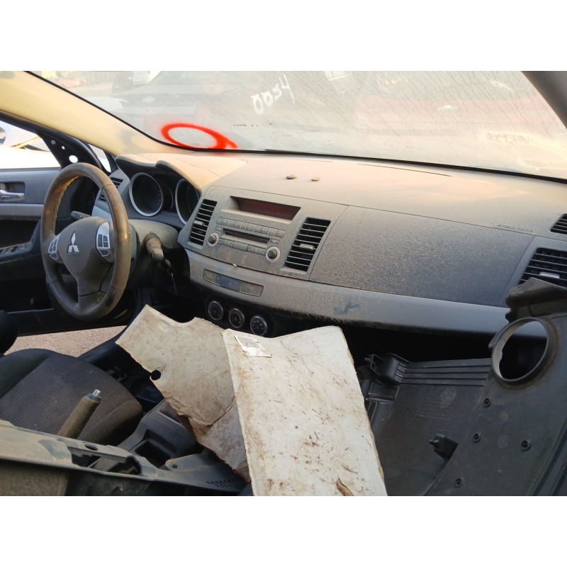 Recambio de salpicadero para mitsubishi lancer viii (cy_a, cz_a) 2.0 di-d (cy8a) referencia OEM IAM   