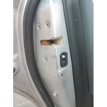 CERRADURA PUERTA TRASERA IZQUIERDA 