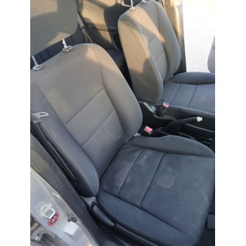 ASIENTO DELANTERO IZQUIERDO 