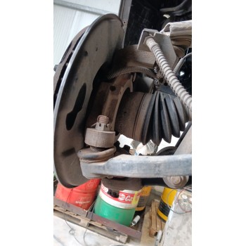Recambio de mangueta delantera izquierda para ssangyong rexton / rexton ii (gab_) 2.7 xdi referencia OEM IAM   