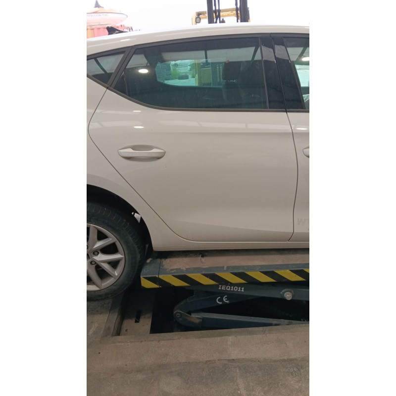 Recambio de puerta trasera derecha para seat leon sportstourer (kl8, kld) 2.0 tdi referencia OEM IAM   