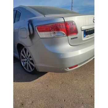 Recambio de paragolpes trasero para toyota avensis sedán (_t27_) 2.2 d-4d (adt271_) referencia OEM IAM   