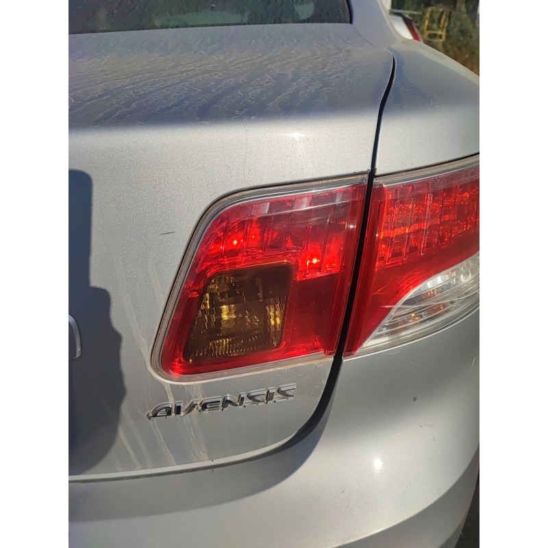 Recambio de piloto trasero derecho interior para toyota avensis sedán (_t27_) 2.2 d-4d (adt271_) referencia OEM IAM   