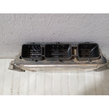 Recambio de centralita motor uce para citroën c4 i (lc_) 1.6 hdi referencia OEM IAM 9661773380 0281011863 
