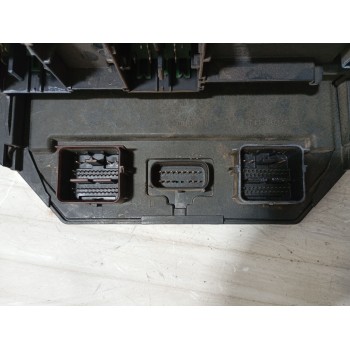 Recambio de caja reles / fusibles para jeep cherokee (kk) 2.8 crd 4x4 referencia OEM IAM 04692235AG 04692235AE 