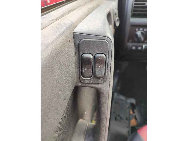 Recambio de mando elevalunas delantero izquierdo para opel astra g coupé (t98) 2.0 16v turbo (f07) referencia OEM IAM   