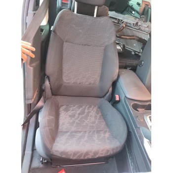 ASIENTO DELANTERO DERECHO 