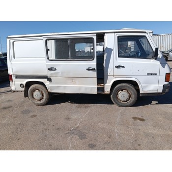 mercedes-benz mb autobús (w631) del año 1989