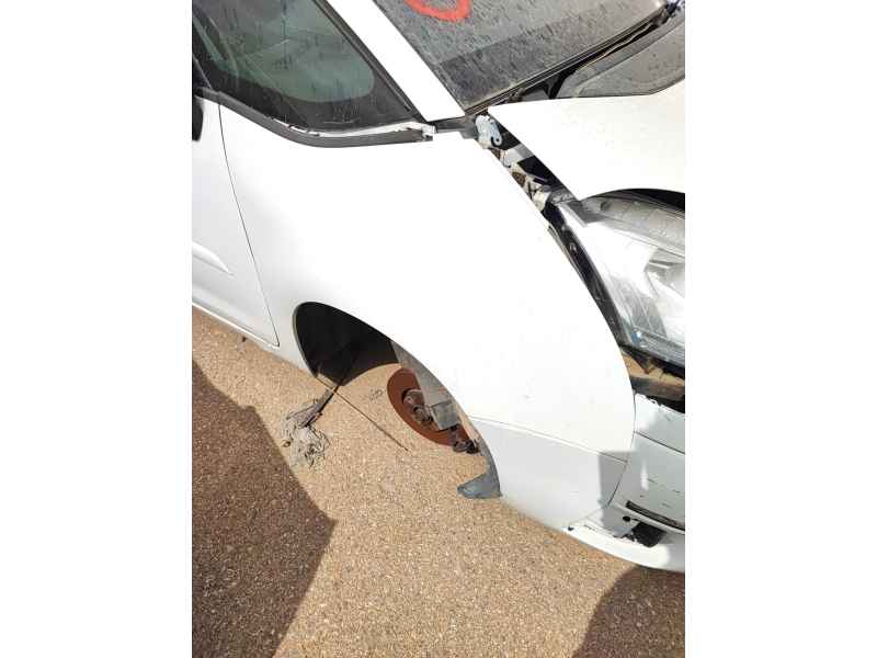 Recambio de aleta delantera derecha para citroën c4 picasso i monospace (ud_) 1.6 hdi 110 referencia OEM IAM   