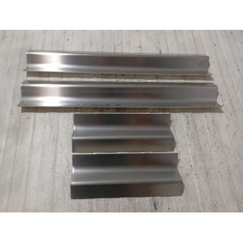 Recambio de estribos laterales para seat ibiza iii (6l1) 2.0 referencia OEM IAM 6L1071500  