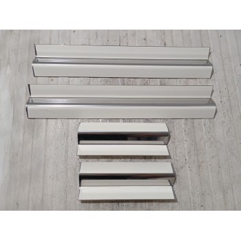 Recambio de estribos laterales para seat ibiza iii (6l1) 2.0 referencia OEM IAM 6L1071500  