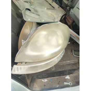 Recambio de faro izquierdo para nissan primastar furgoneta (x83) 1.9 dci 100 referencia OEM IAM   