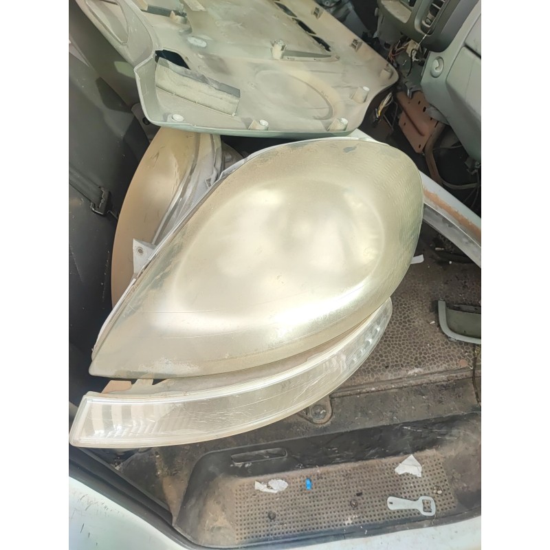 Recambio de faro izquierdo para nissan primastar furgoneta (x83) 1.9 dci 100 referencia OEM IAM   