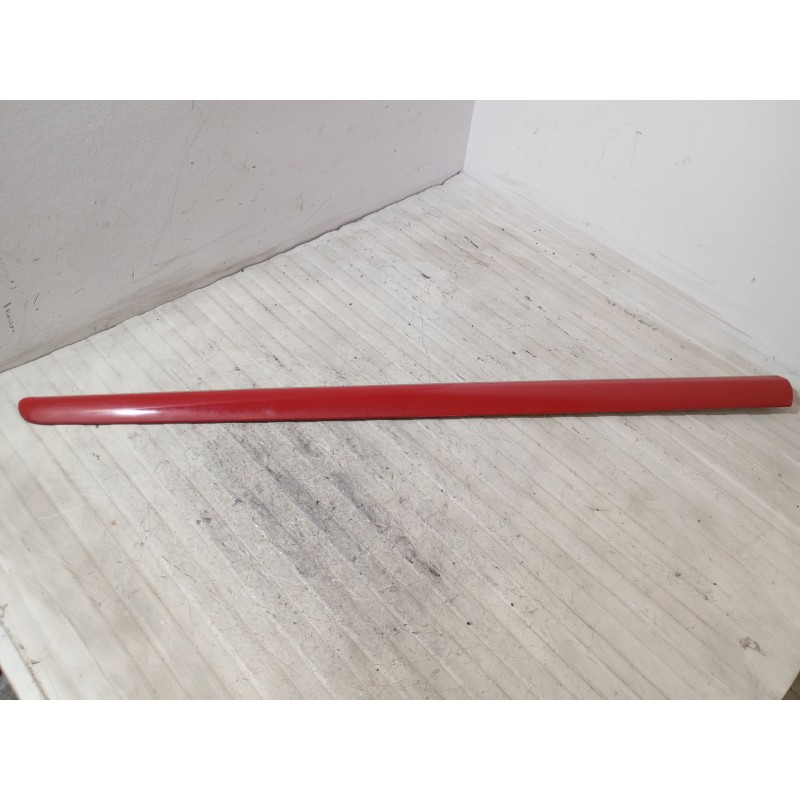 Recambio de moldura puerta delantera izquierda para peugeot 207/207+ (wa_, wc_) 1.4 hdi referencia OEM IAM 9670120380  