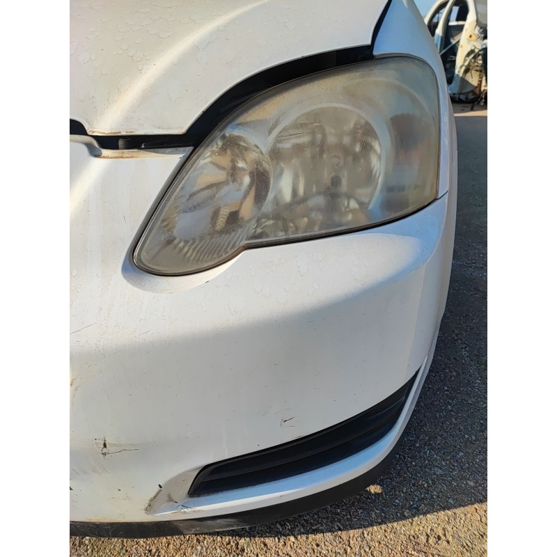 Recambio de faro izquierdo para toyota corolla (_e12_) 1.4 d (nde120_) referencia OEM IAM   