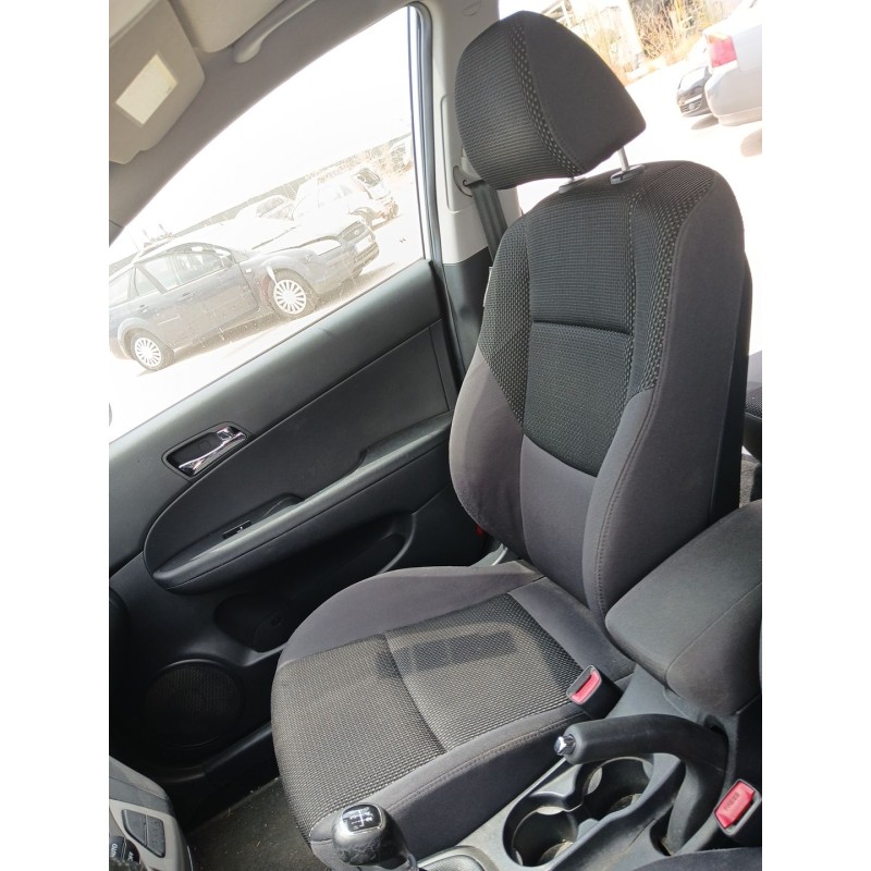 Recambio de asiento delantero derecho para hyundai i30 station wagon (fd) 1.6 crdi referencia OEM IAM   