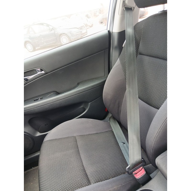 Recambio de cinturon seguridad delantero derecho para hyundai i30 station wagon (fd) 1.6 crdi referencia OEM IAM   
