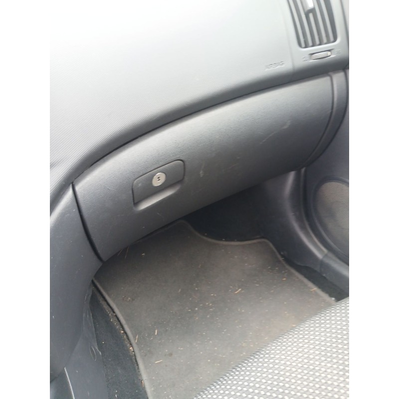 Recambio de guantera para hyundai i30 station wagon (fd) 1.6 crdi referencia OEM IAM   