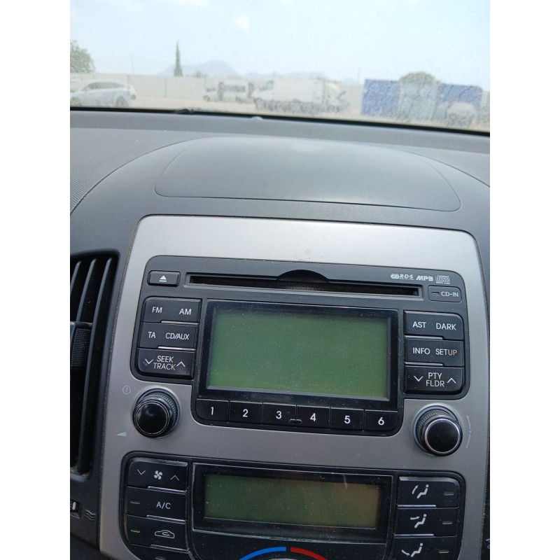 Recambio de sistema audio / radio cd para hyundai i30 station wagon (fd) 1.6 crdi referencia OEM IAM   