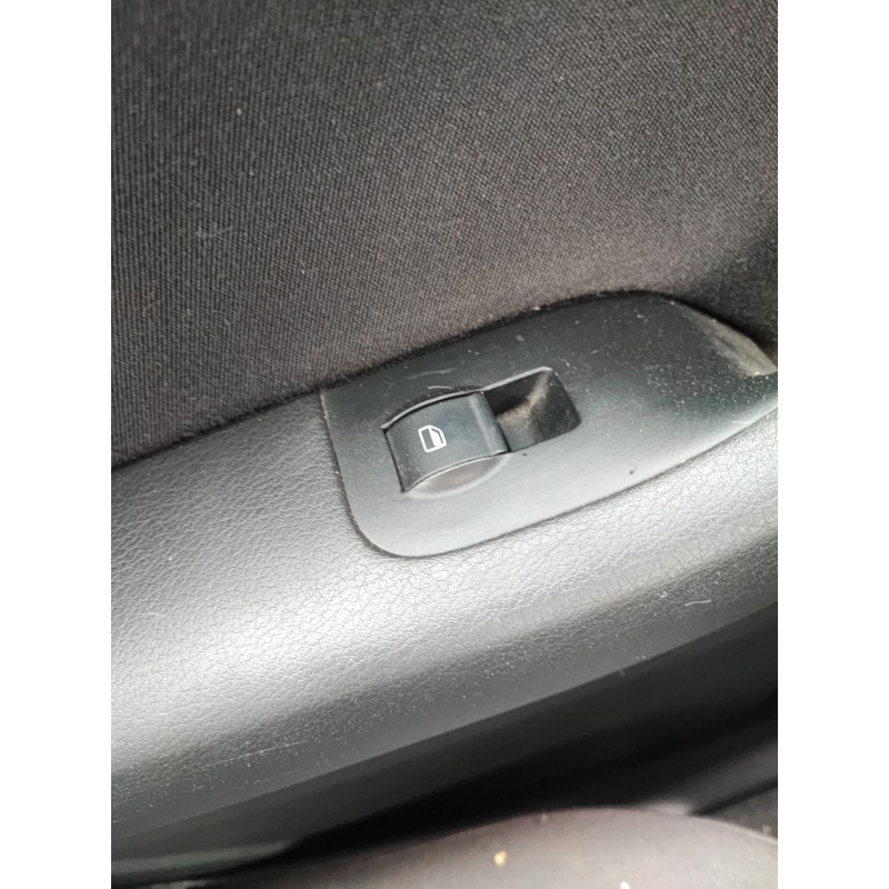 Recambio de mando elevalunas trasero izquierdo para audi a4 b7 (8ec) 2.0 tfsi quattro referencia OEM IAM   