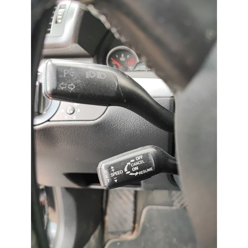 Recambio de mando intermitentes para audi a4 b7 (8ec) 2.0 tfsi quattro referencia OEM IAM   