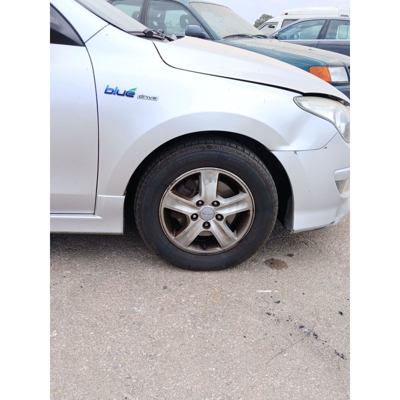 Recambio de aleta delantera derecha para hyundai i30 station wagon (fd) 1.6 crdi referencia OEM IAM   