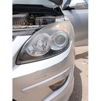 Recambio de faro izquierdo para hyundai i30 station wagon (fd) 1.6 crdi referencia OEM IAM   