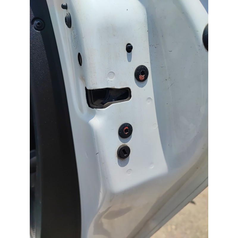 Recambio de cerradura puerta trasera derecha para peugeot 208 i (ca_, cc_) 1.4 hdi referencia OEM IAM   