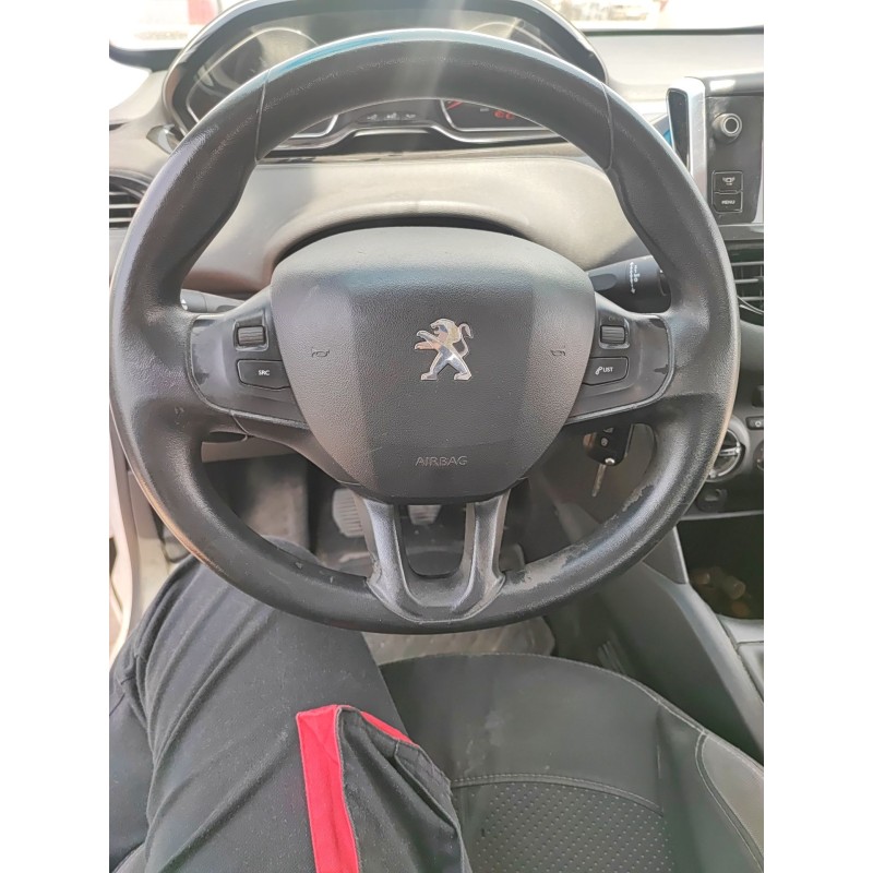 Recambio de volante para peugeot 208 i (ca_, cc_) 1.4 hdi referencia OEM IAM   