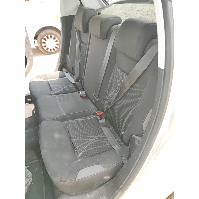 Recambio de fila asientos traseros para peugeot 208 i (ca_, cc_) 1.4 hdi referencia OEM IAM   